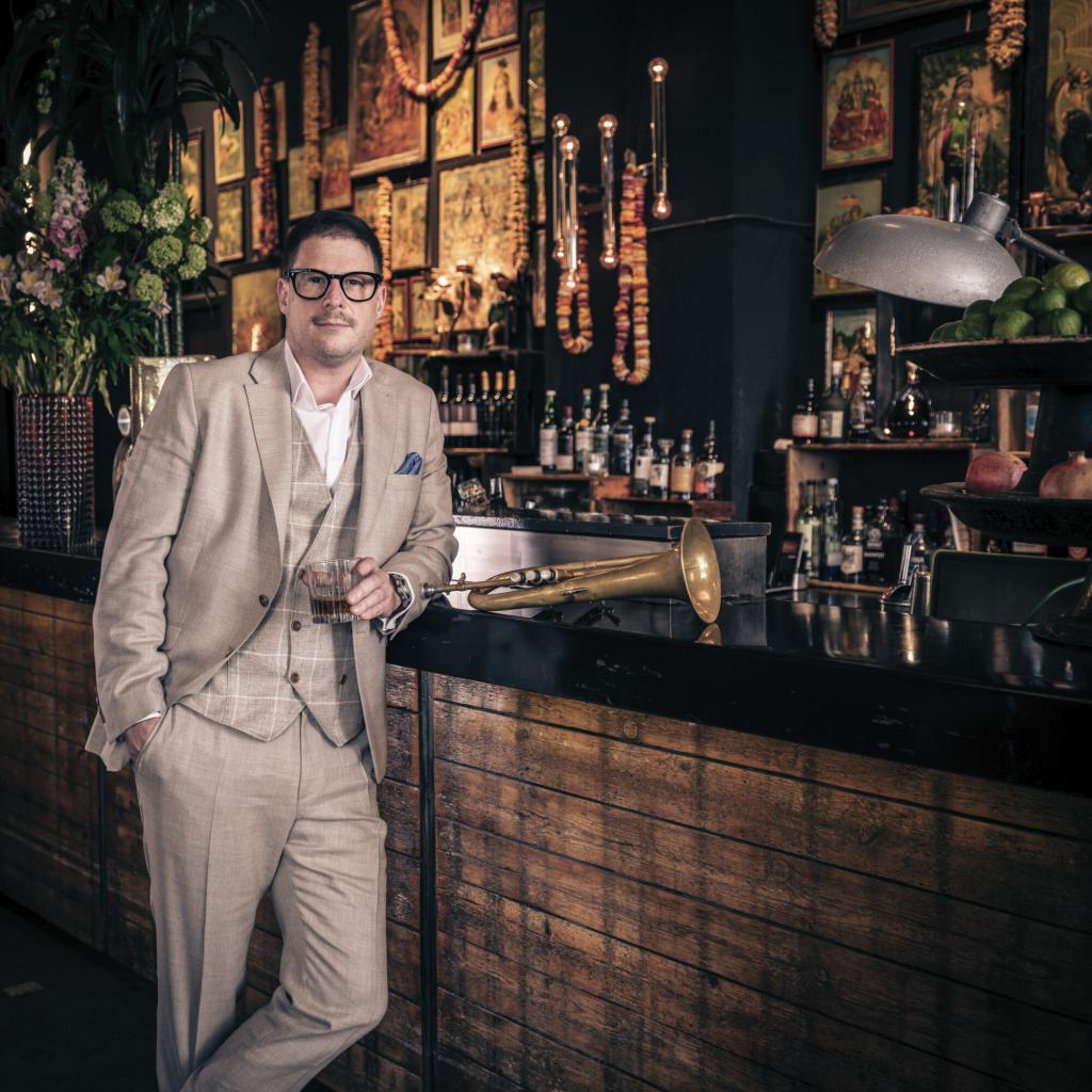 Thomas Siffling an der Bar