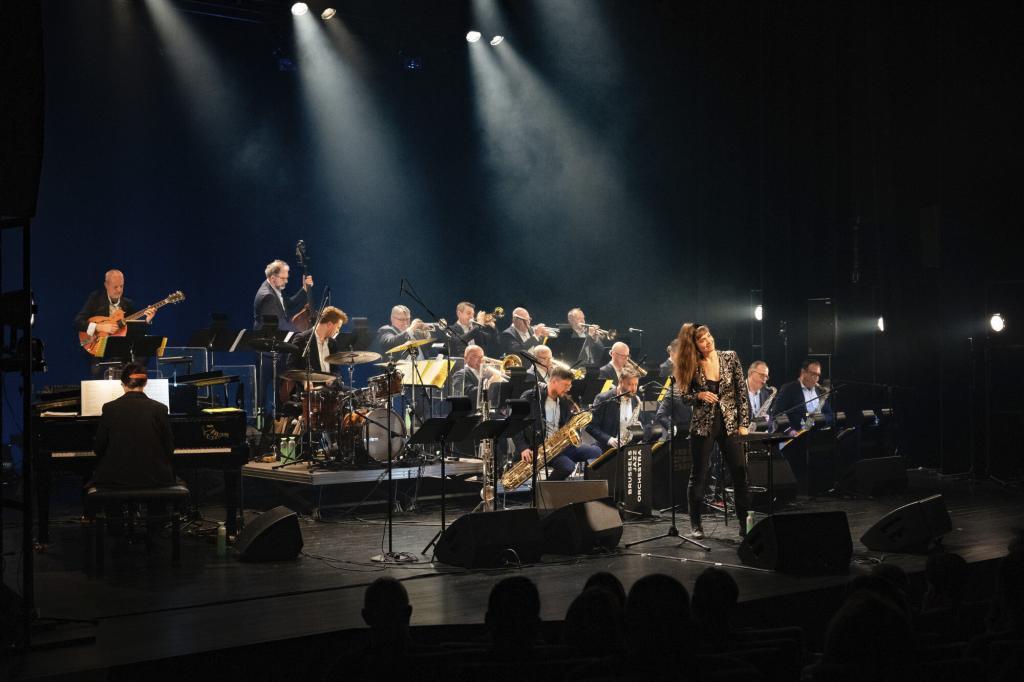 Brussels Jazz Orchestra Camille Bertault Copyright: Geert Vandepoele Brussels Jazz Orchestra Camille Bertault Copyright: Geert Vandepoele
