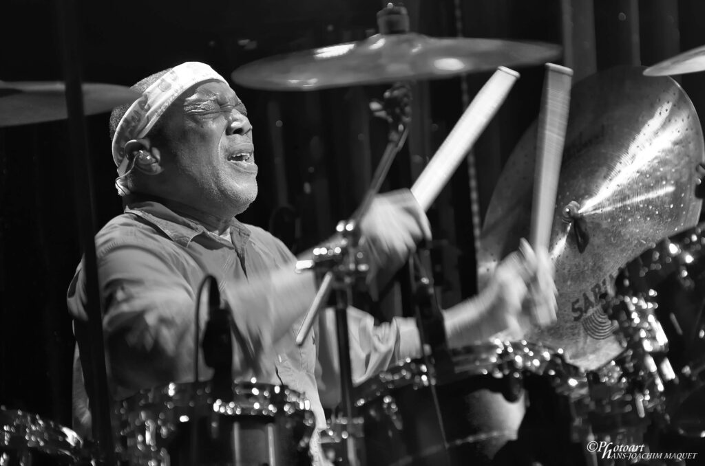 Kopie von 60_IGP6010-21-sw-Billy-Cobham-Erlwein.DD-Copyright@H.J.Maquet_Foto-03.11.18